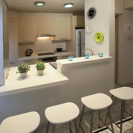 Makenzie Apartman